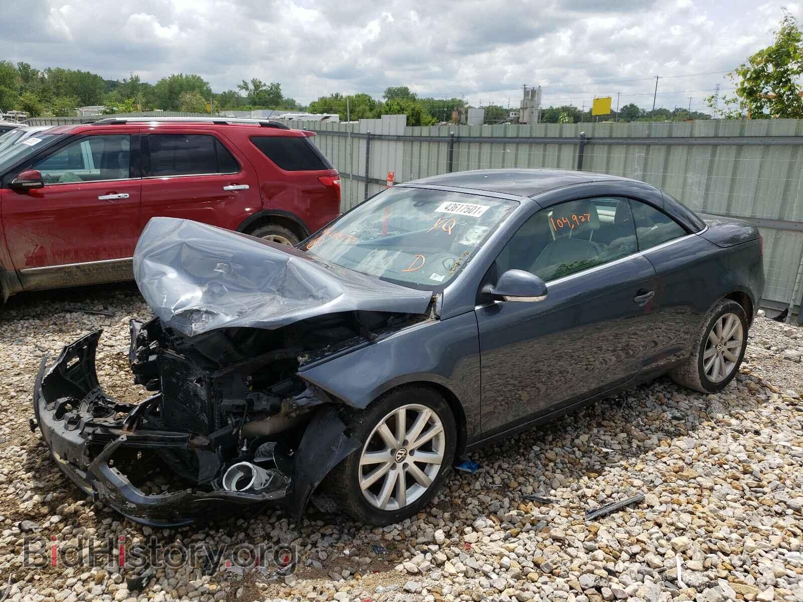 2007 VOLKSWAGEN EOS - VIN: WVWFA71F37V046227 - Фото 2