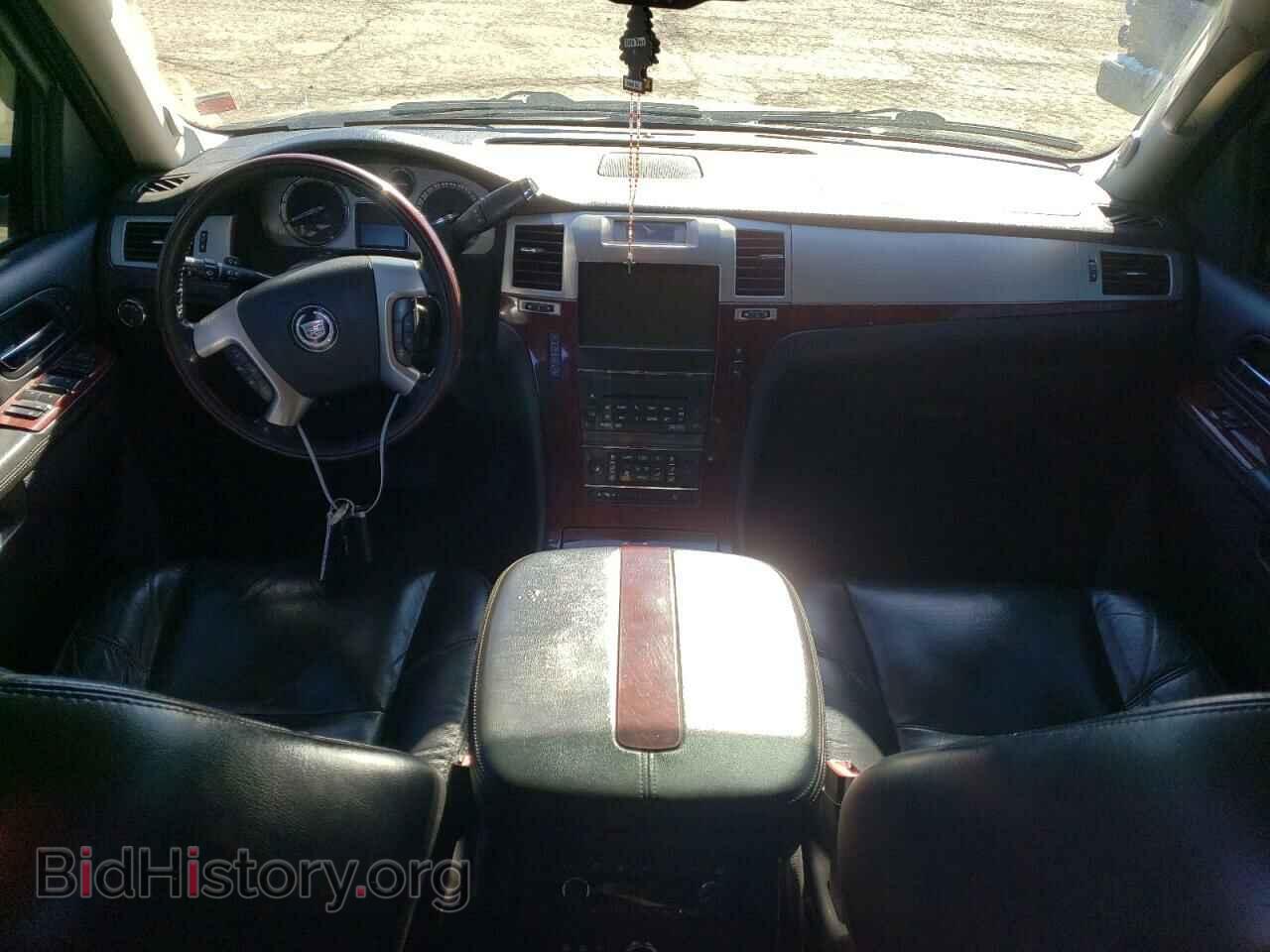 2011 CADILLAC ESCALADE - VIN: 1GYS4CEF8BR237212 - Фото 8