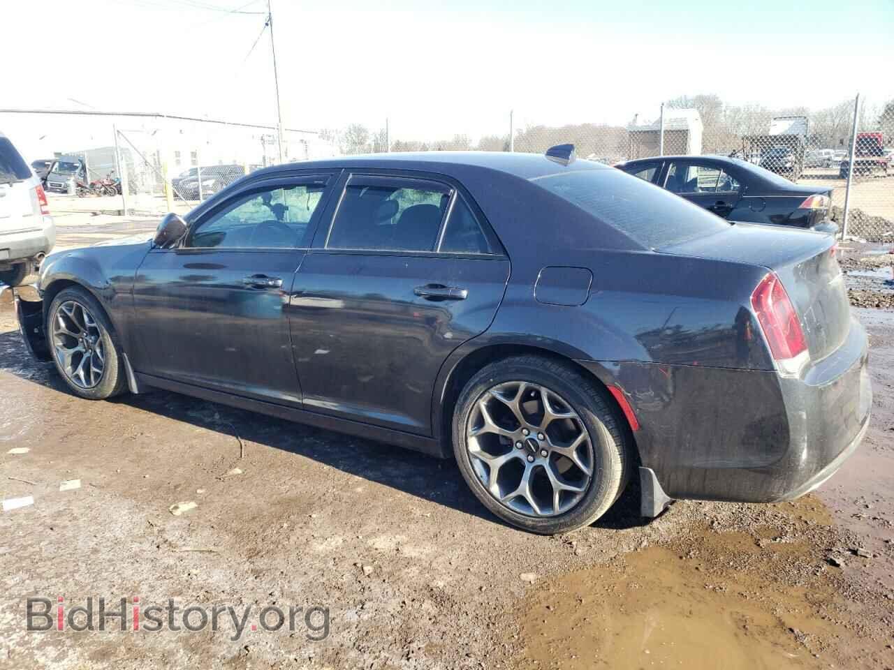 2016 CHRYSLER 300 - VIN: 2C3CCABG3GH141627 - Фото 2