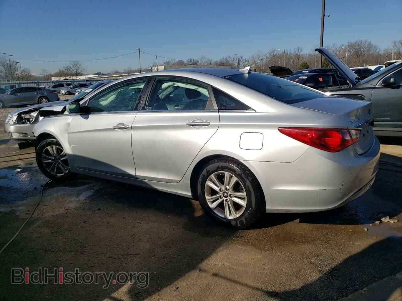 2013 HYUNDAI SONATA - VIN: 5NPEB4AC3DH696085 - Фото 2