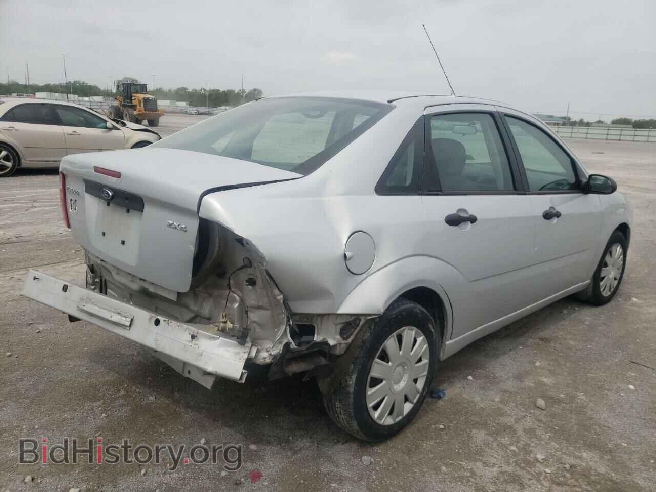 2006 FORD FOCUS - VIN: 1FAFP34N16W123444 - Фото 4