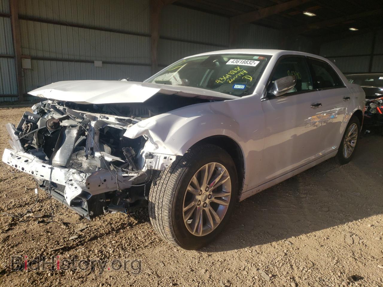 2016 CHRYSLER 300 - VIN: 2C3CCAEG2GH260944 - Фото 2
