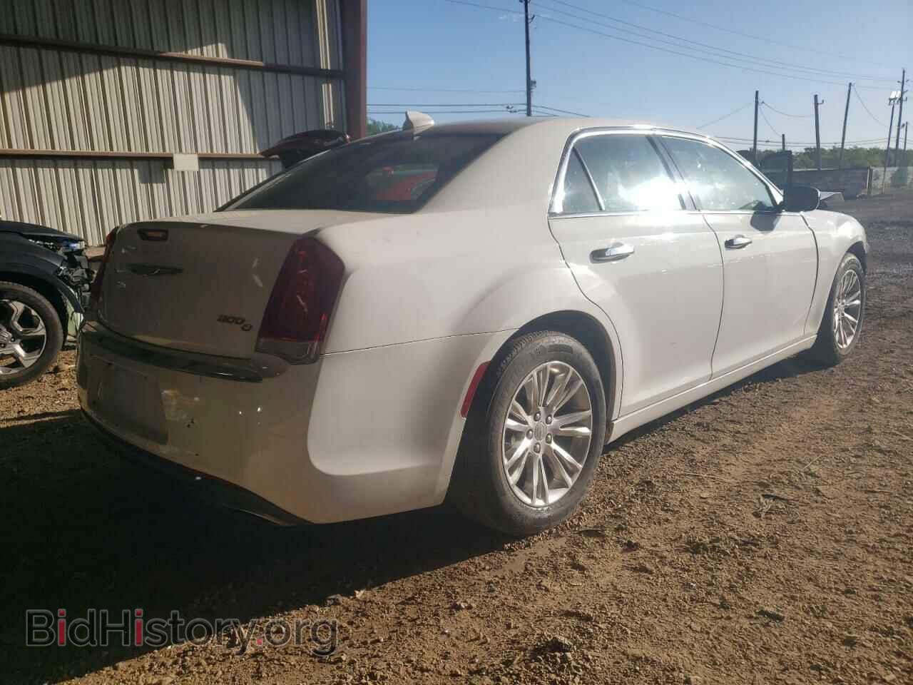 2016 CHRYSLER 300 - VIN: 2C3CCAEG2GH260944 - Фото 4
