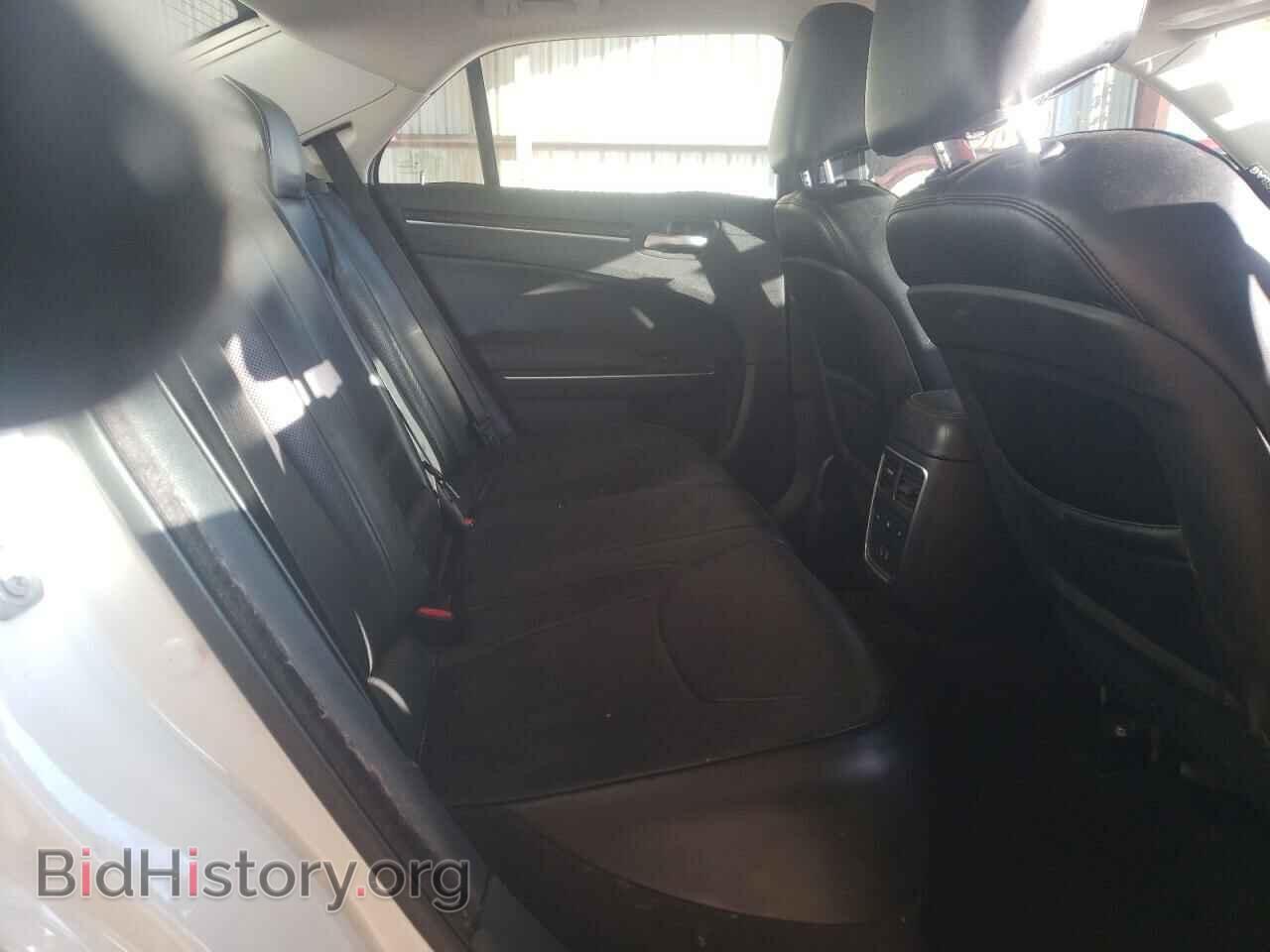 2016 CHRYSLER 300 - VIN: 2C3CCAEG2GH260944 - Фото 6