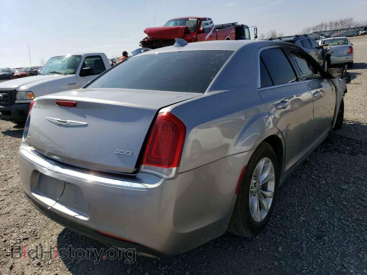 2016 CHRYSLER 300 - VIN: 2C3CCAAG7GH211762 - Фото 4