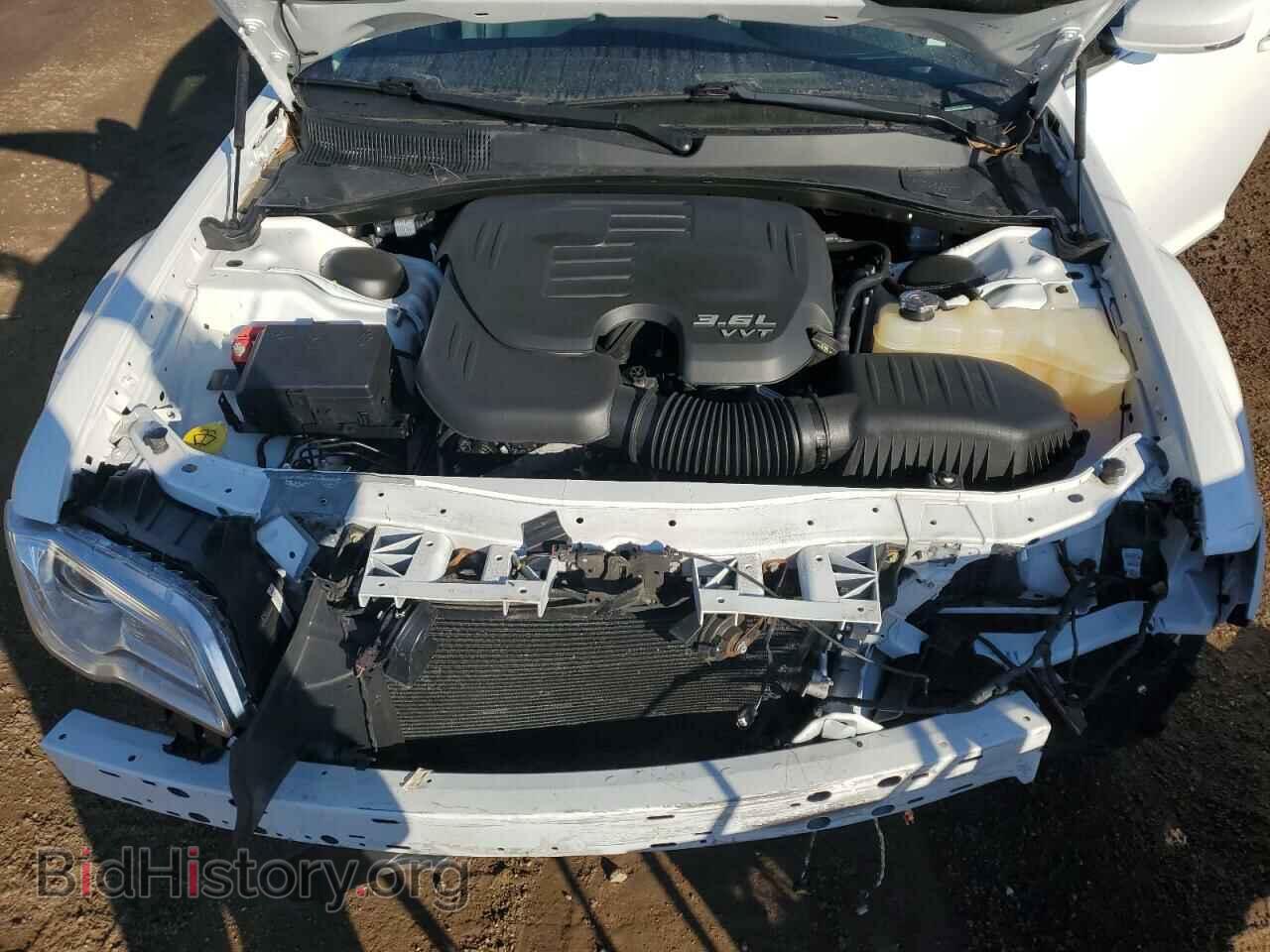2016 CHRYSLER 300 - VIN: 2C3CCARG0GH278417 - Фото 11
