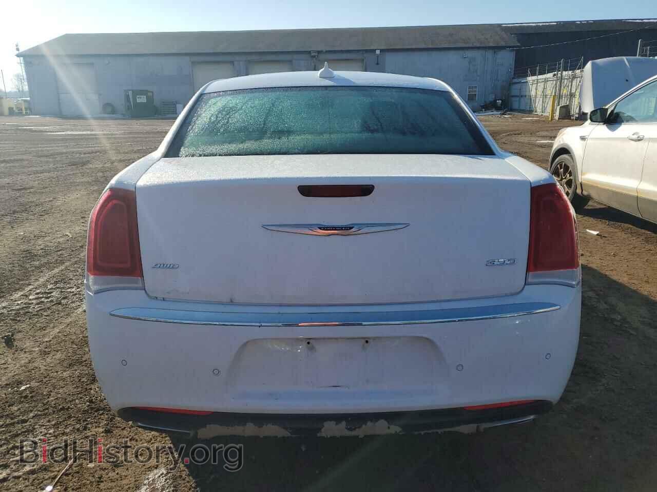 2016 CHRYSLER 300 - VIN: 2C3CCARG0GH278417 - Фото 6