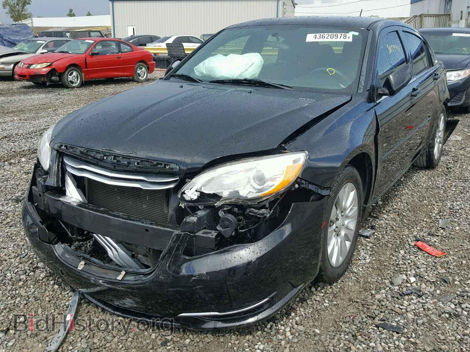 2014 CHRYSLER 200 - VIN: 1C3CCBAB2EN194867 - Фото 2