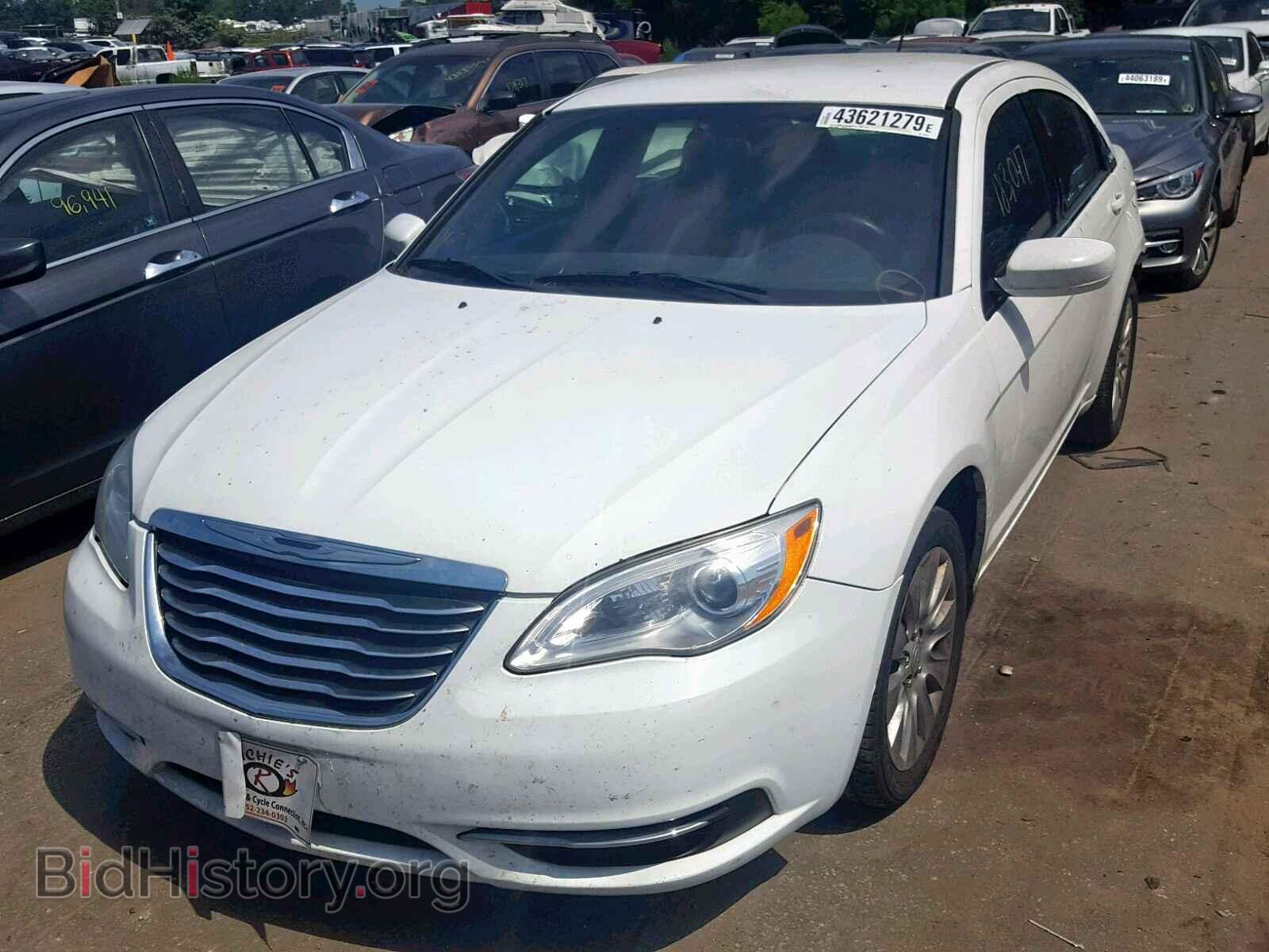 2011 CHRYSLER 200 - VIN: 1C3BC4FB4BN566835 - Фото 2
