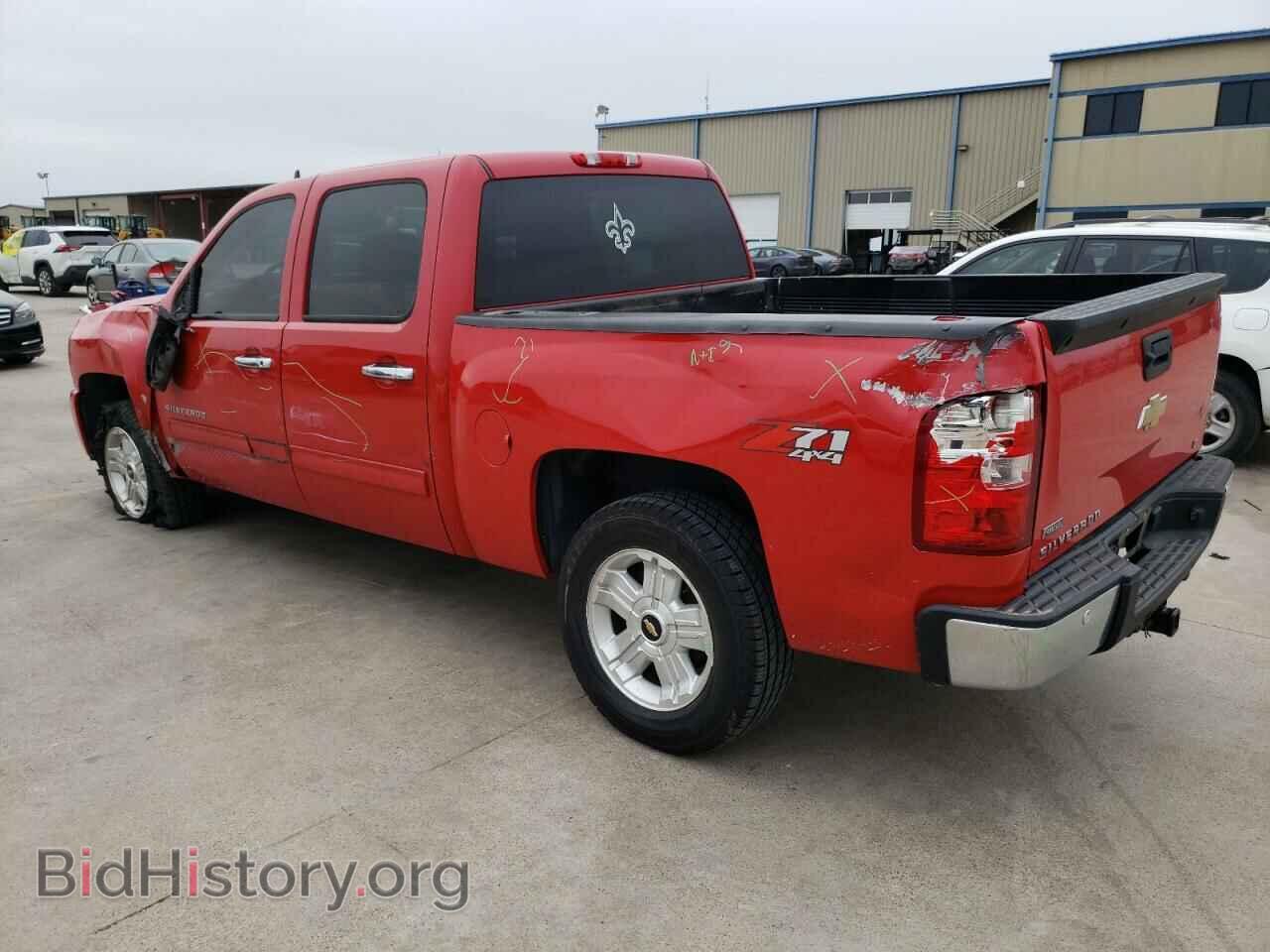 2011 CHEVROLET SILVERADO - VIN: 3GCPKSE31BG347763 - Фото 2