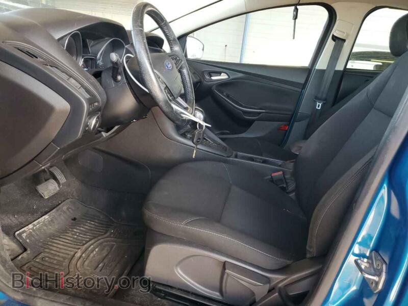 2016 Ford FOCUS (VIN 1FADP3FE7GL238959) — photo 7 of 12