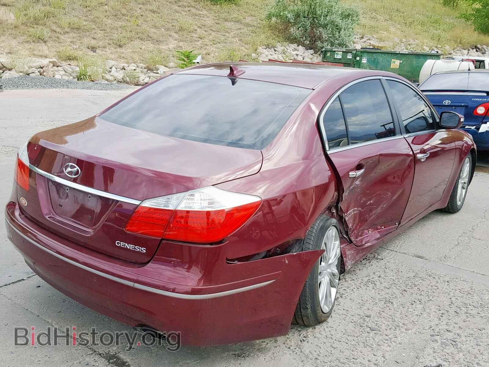 2011 HYUNDAI GENESIS - VIN: KMHGC4DE6BU143190 - Фото 4
