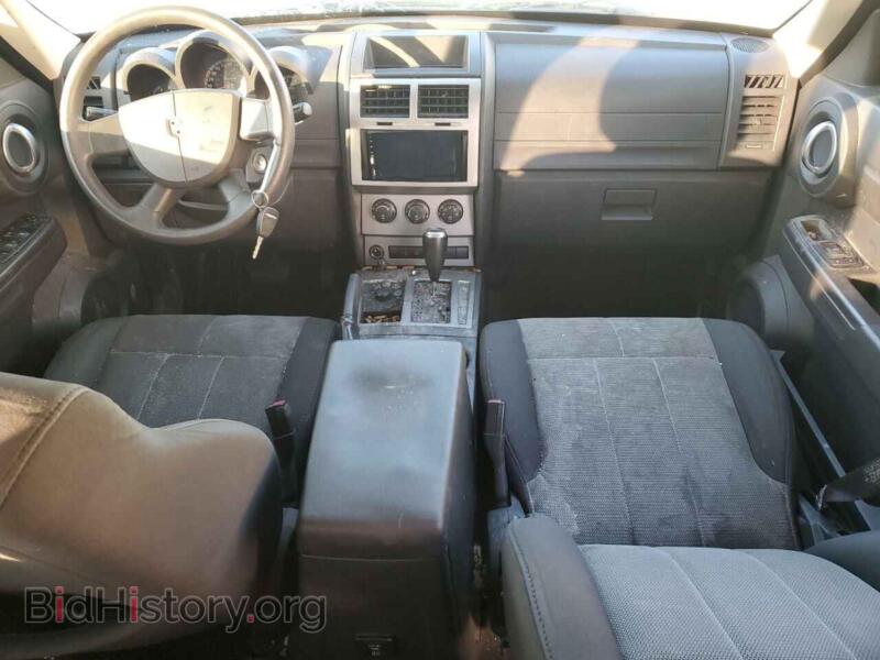 2007 Dodge NITRO (VIN 1D8GU28K77W529149) — photo 8 of 12