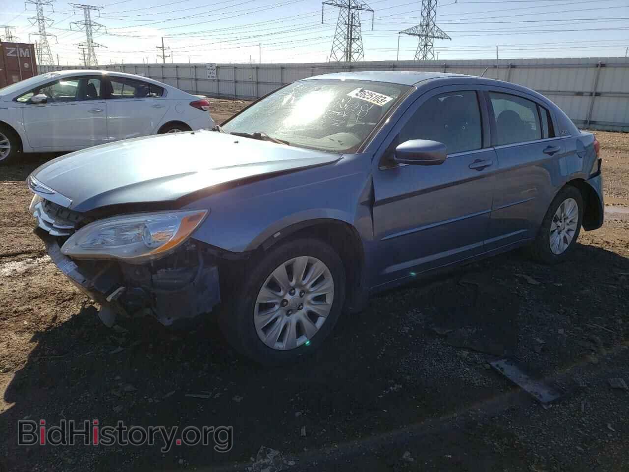 Photo 1C3BC4FB3BN563991 - CHRYSLER 200 2011