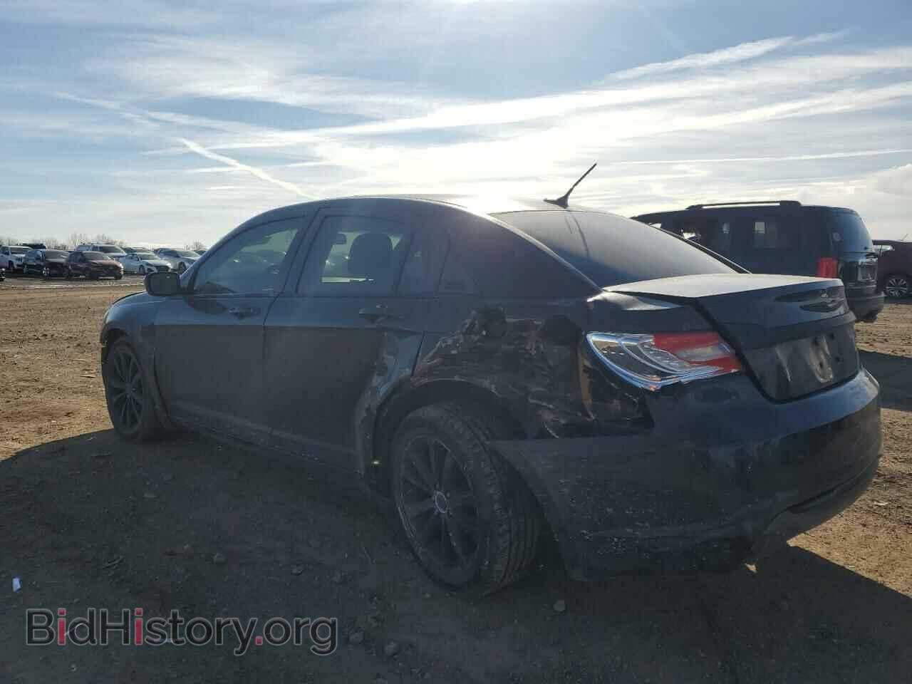2011 CHRYSLER 200 - VIN: 1C3BC8FG1BN567573 - Фото 2