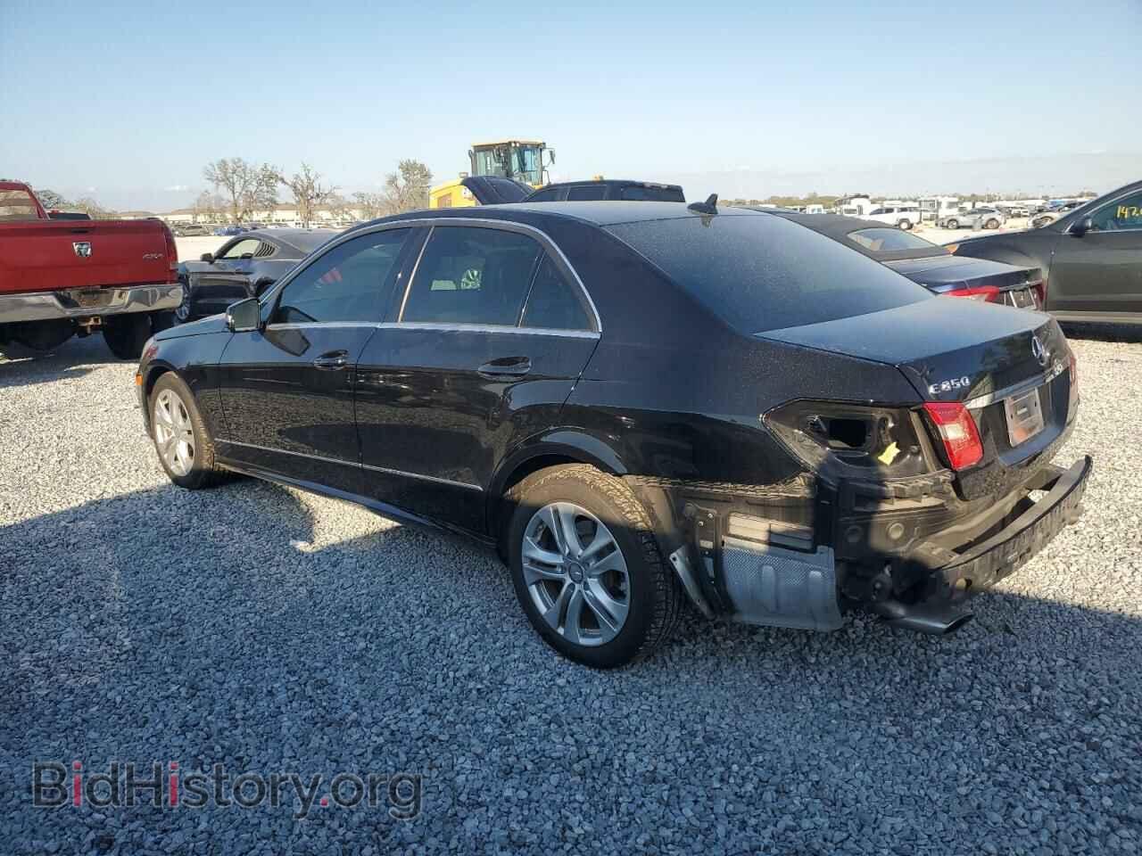 2011 MERCEDES-BENZ E-CLASS - VIN: WDDHF5GB3BA387426 - Фото 2