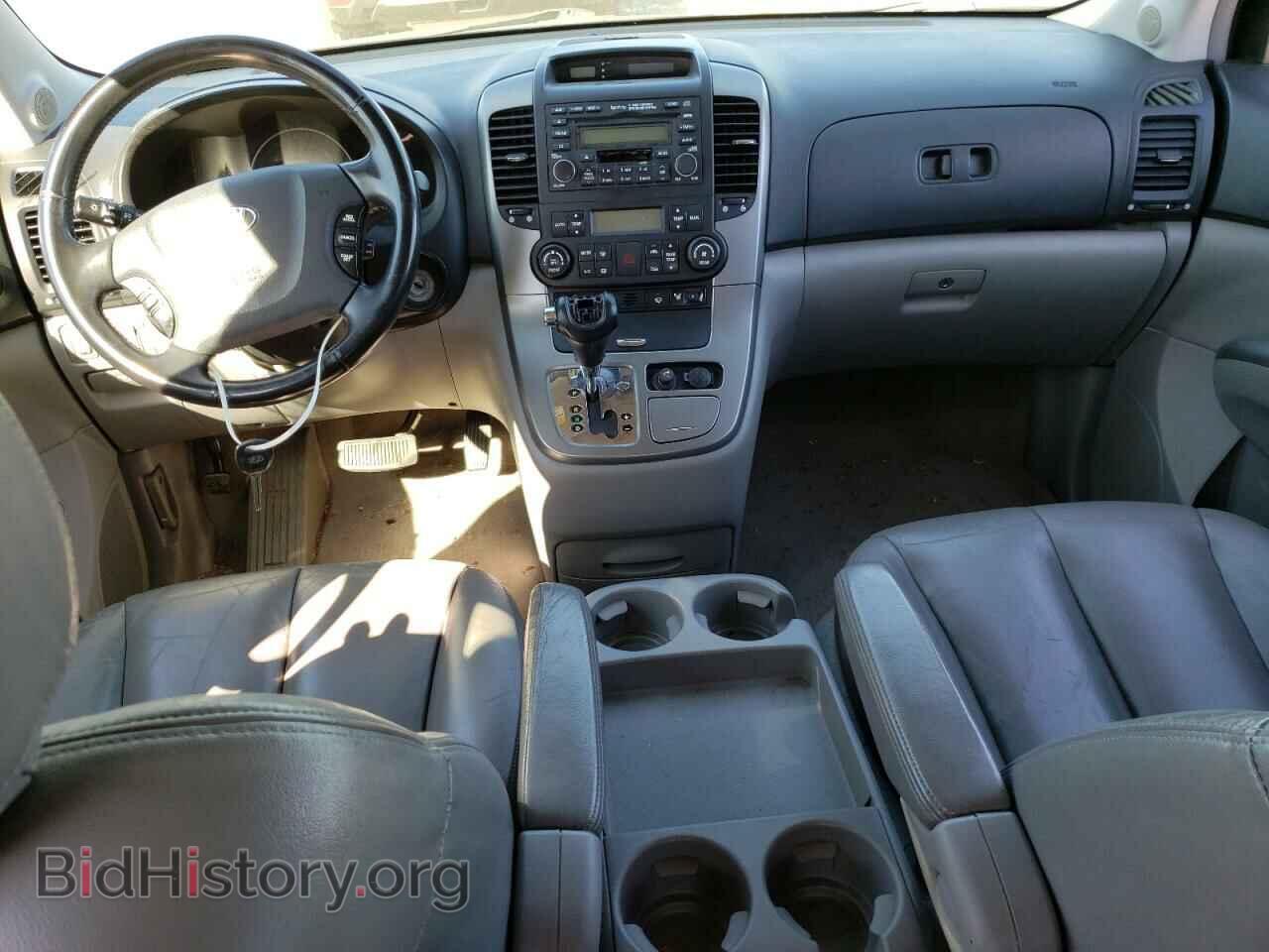 2007 HYUNDAI ENTOURAGE - VIN: KNDMC233776015984 - Фото 8
