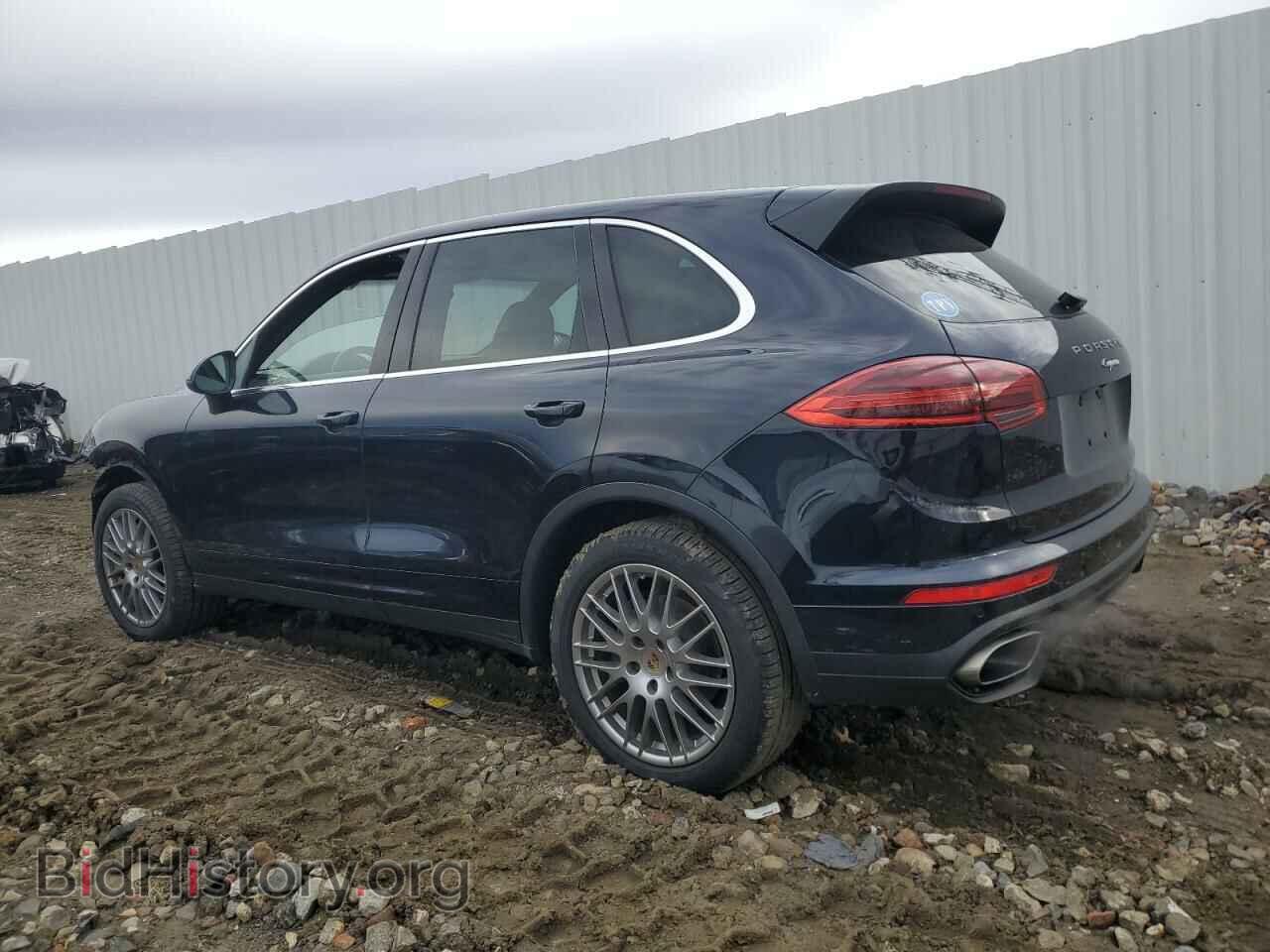 2016 PORSCHE CAYENNE - VIN: WP1AA2A29GKA15722 - Photo 2