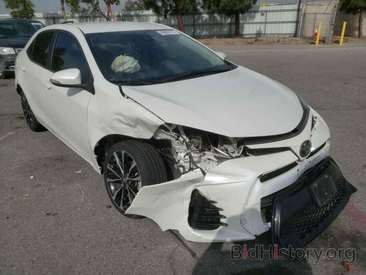 Photo 5YFBURHEXJP802922 - TOYOTA COROLLA 2018