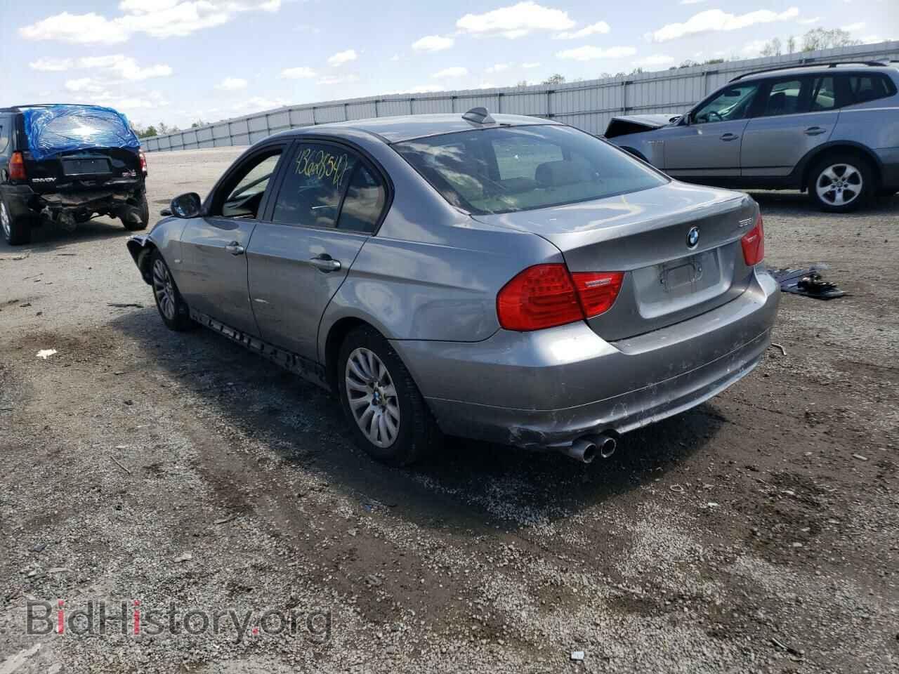 2009 BMW 3 SERIES - VIN: WBAPH73589A173065 - Фото 3