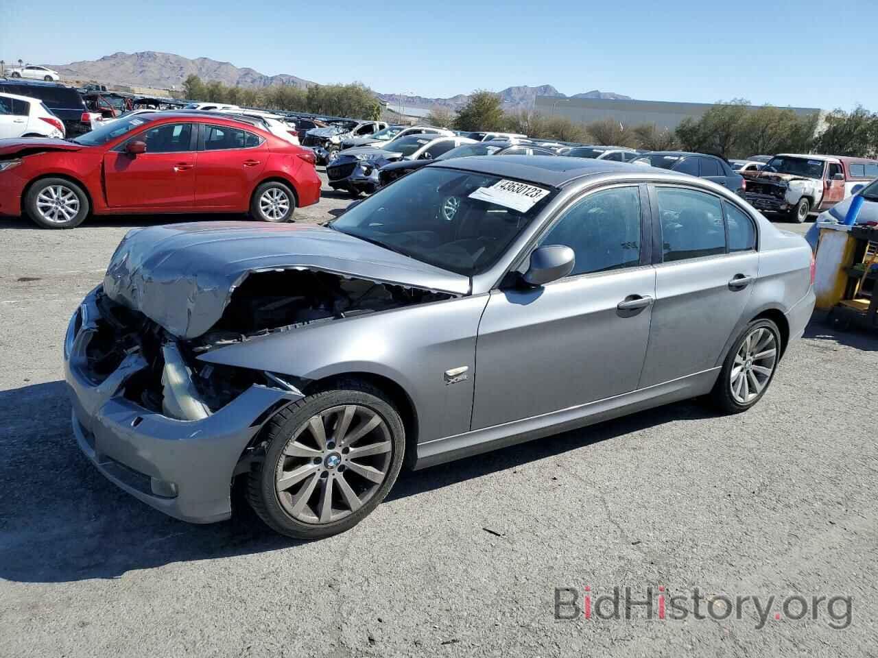 Photo WBAPK7C53BA816428 - BMW 3 SERIES 2011