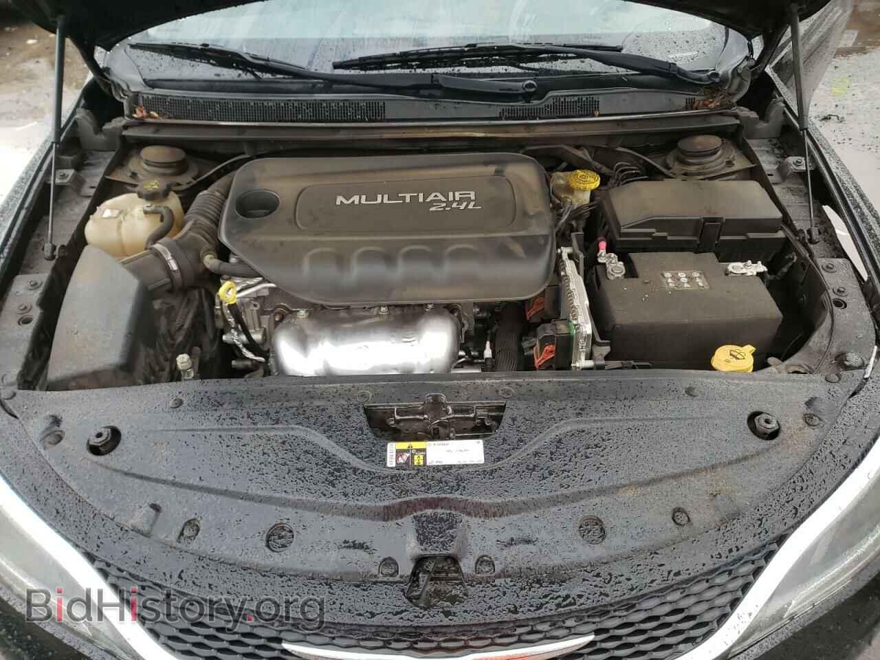 2016 CHRYSLER 200 - VIN: 1C3CCCAB1GN179771 - Фото 11