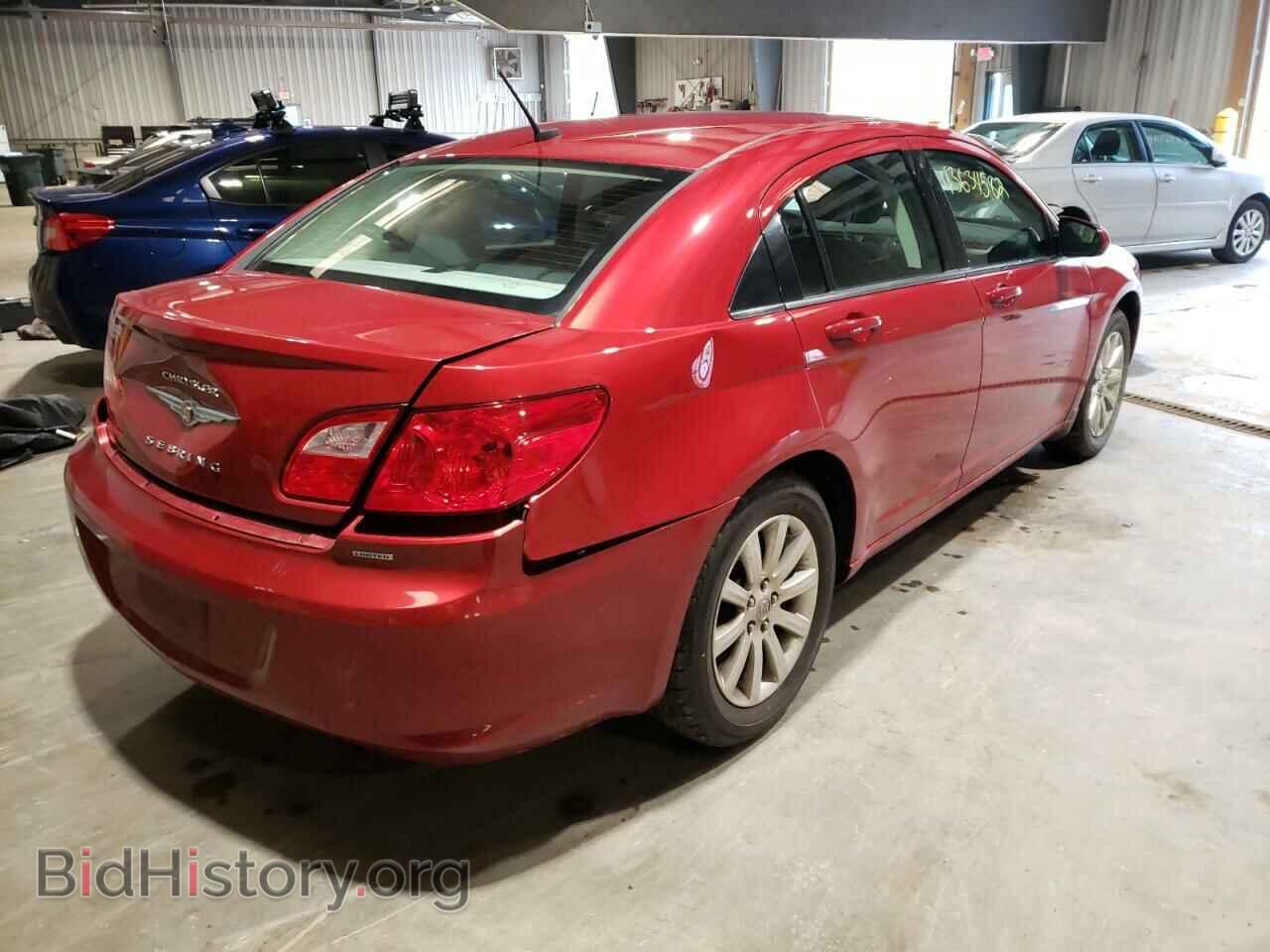 2010 CHRYSLER SEBRING - VIN: 1C3CC5FB7AN116816 - Фото 4