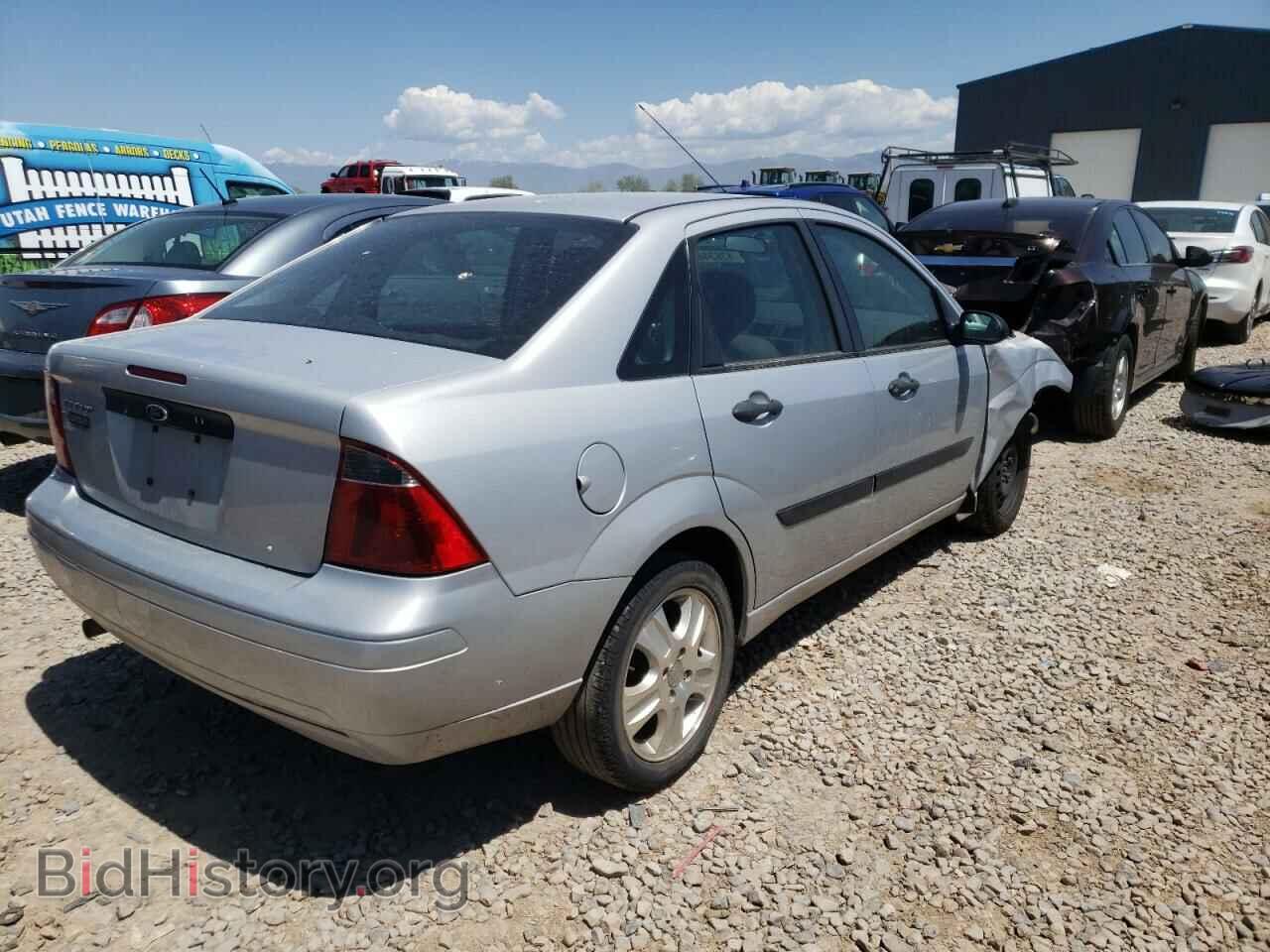 2007 FORD FOCUS - VIN: 1FAFP34NX7W203357 - Фото 4