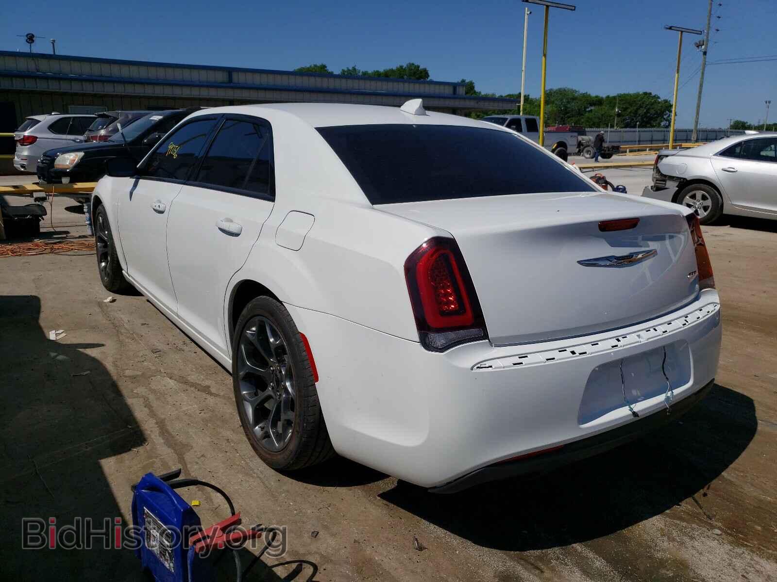 2017 CHRYSLER 300 - VIN: 2C3CCAAG7HH647447 - Фото 3