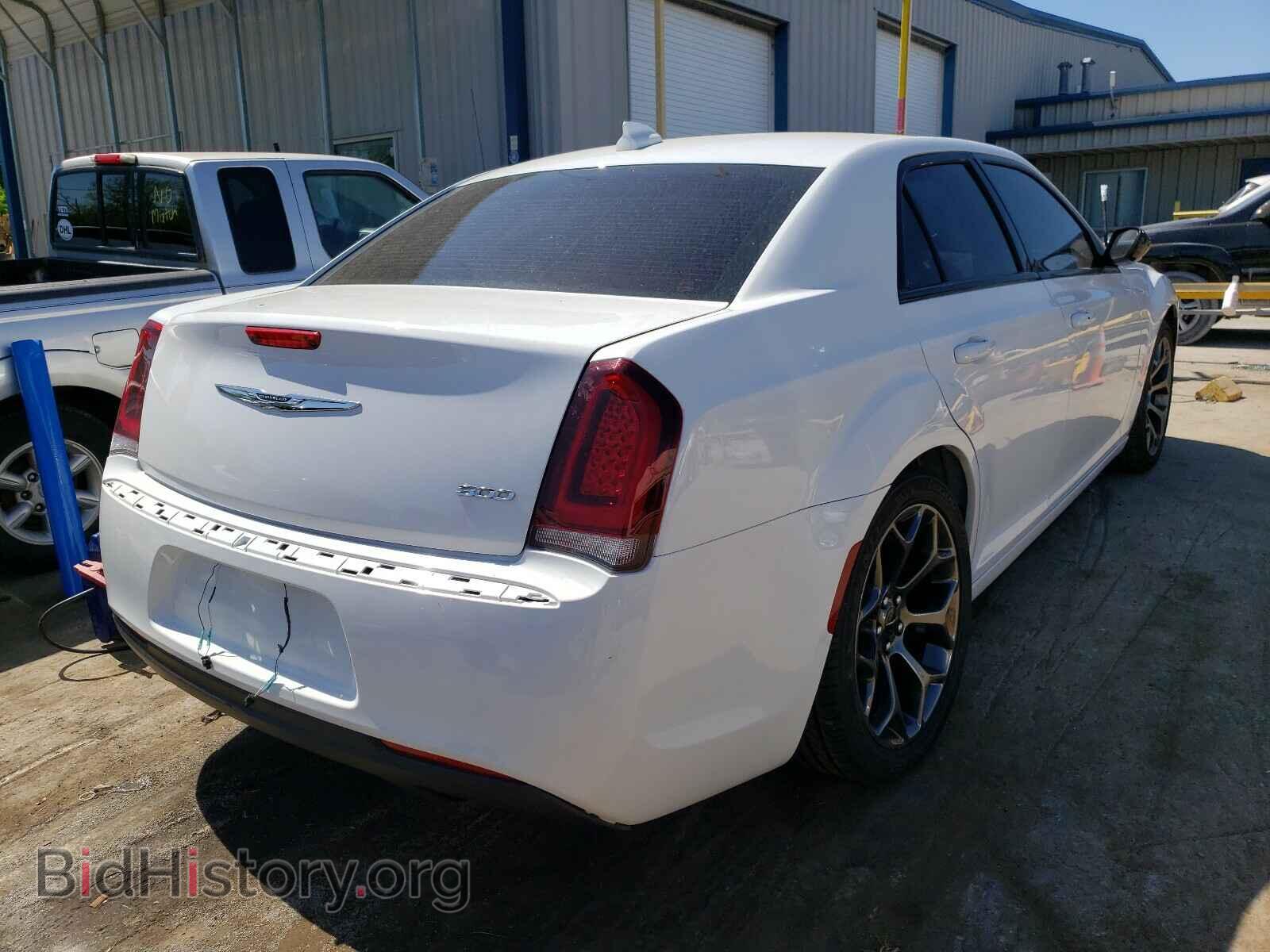 2017 CHRYSLER 300 - VIN: 2C3CCAAG7HH647447 - Фото 4