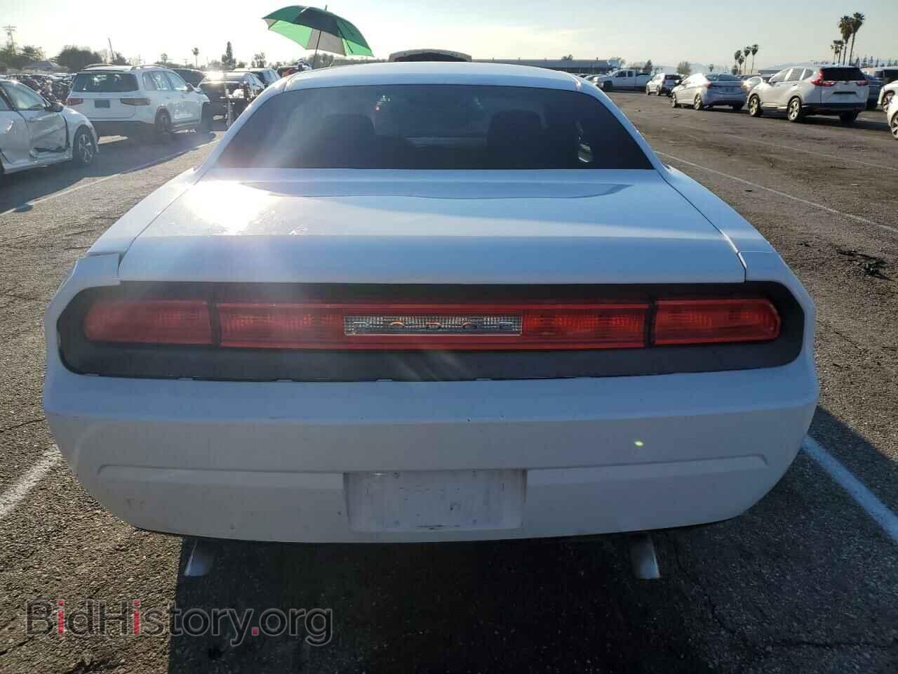 2014 DODGE CHALLENGER - VIN: 2C3CDYAG5EH214744 - Фото 6