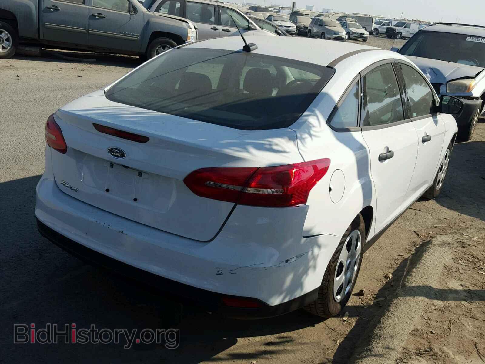 2017 FORD FOCUS - VIN: 1FADP3E23HL255301 - Photo 4
