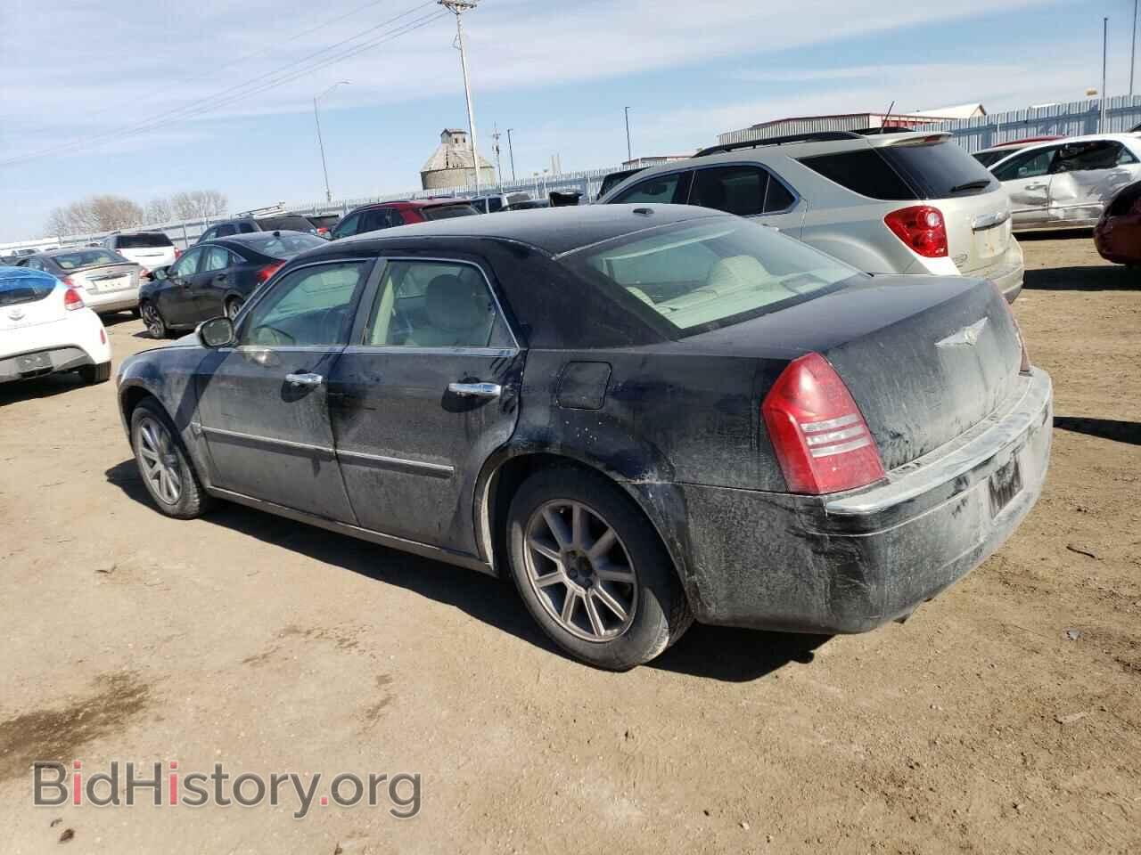 2007 CHRYSLER 300 - VIN: 2C3KA63H67H868282 - Фото 2