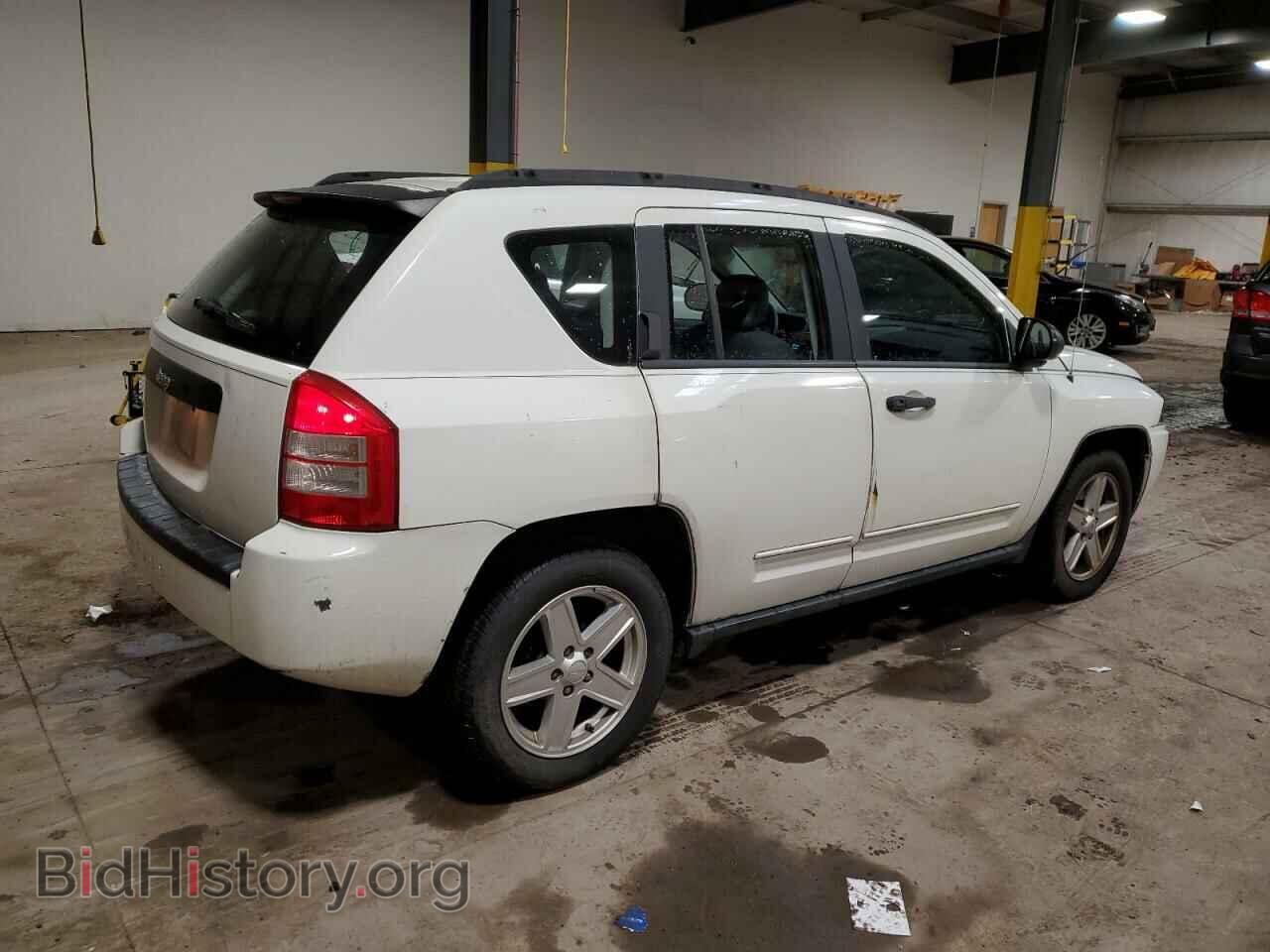 2008 JEEP COMPASS - VIN: 1J8FF47WX8D557442 - Фото 3