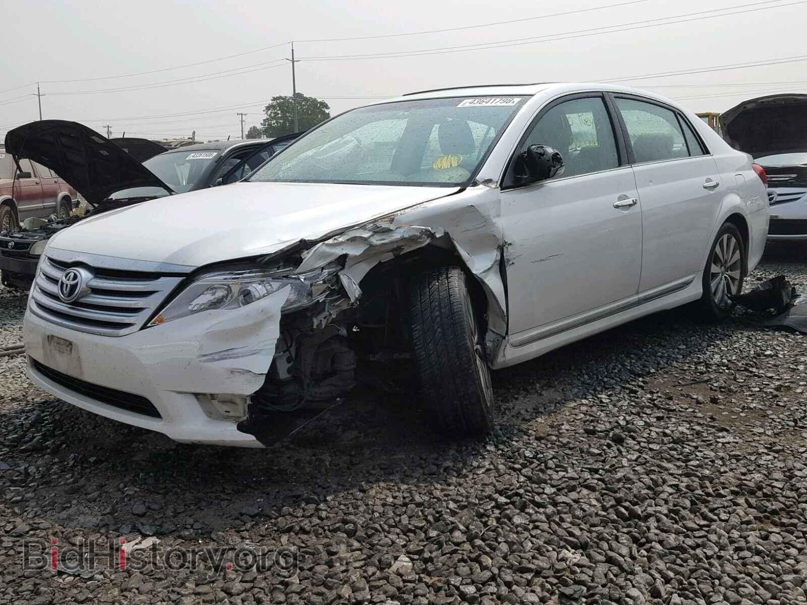 2011 TOYOTA AVALON - VIN: 4T1BK3DB2BU375377 - Фото 2