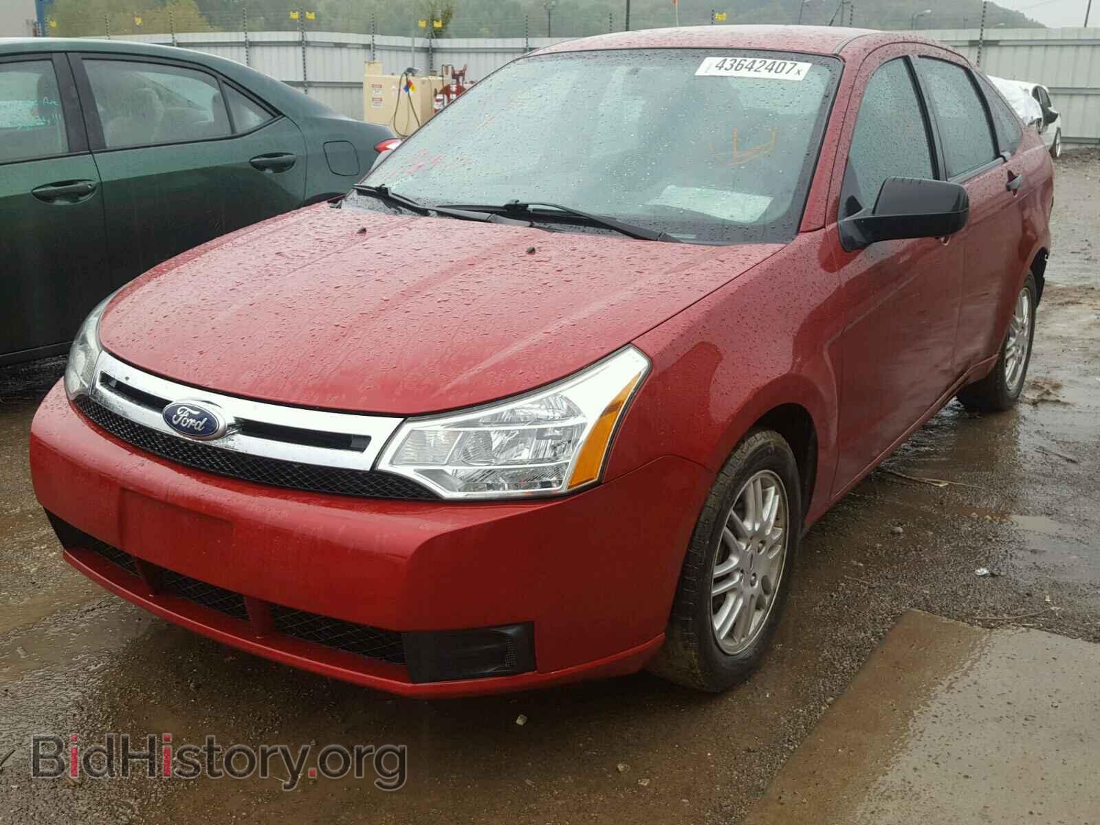 2011 FORD FOCUS - VIN: 1FAHP3FNXBW111471 - Фото 2