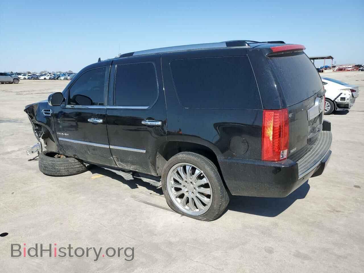 2011 CADILLAC ESCALADE - VIN: 1GYS3AEF1BR324764 - Фото 2