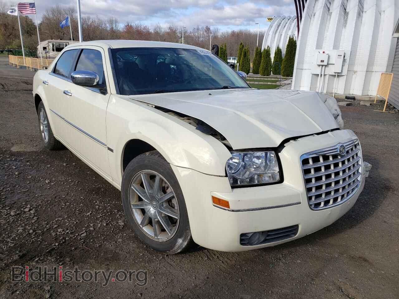 Photo 2C3CK5CV0AH262727 - CHRYSLER 300 2010
