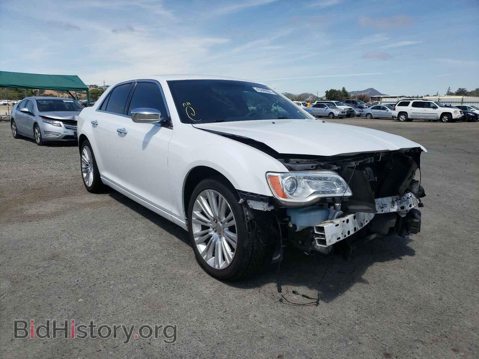 Photo 2C3CA5CG0BH579963 - CHRYSLER 300 2011