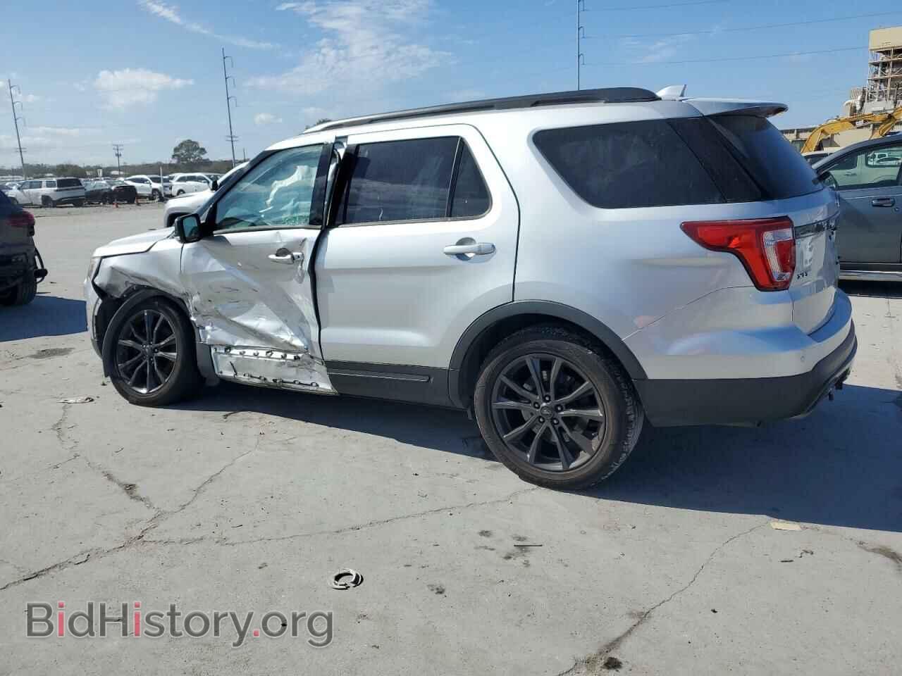 2017 FORD EXPLORER - VIN: 1FM5K7D83HGA73564 - Фото 2