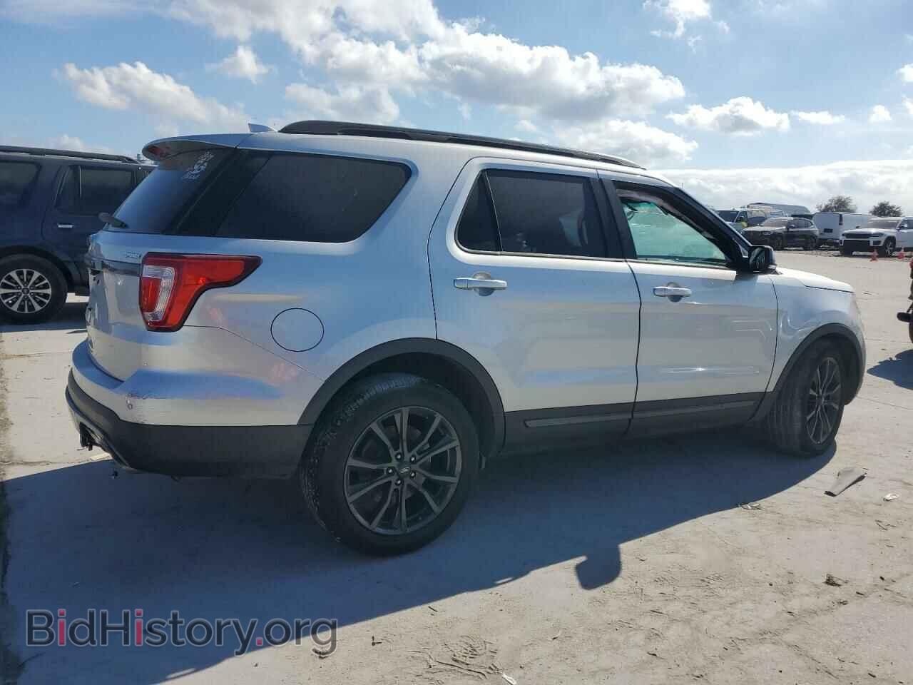 2017 FORD EXPLORER - VIN: 1FM5K7D83HGA73564 - Фото 3