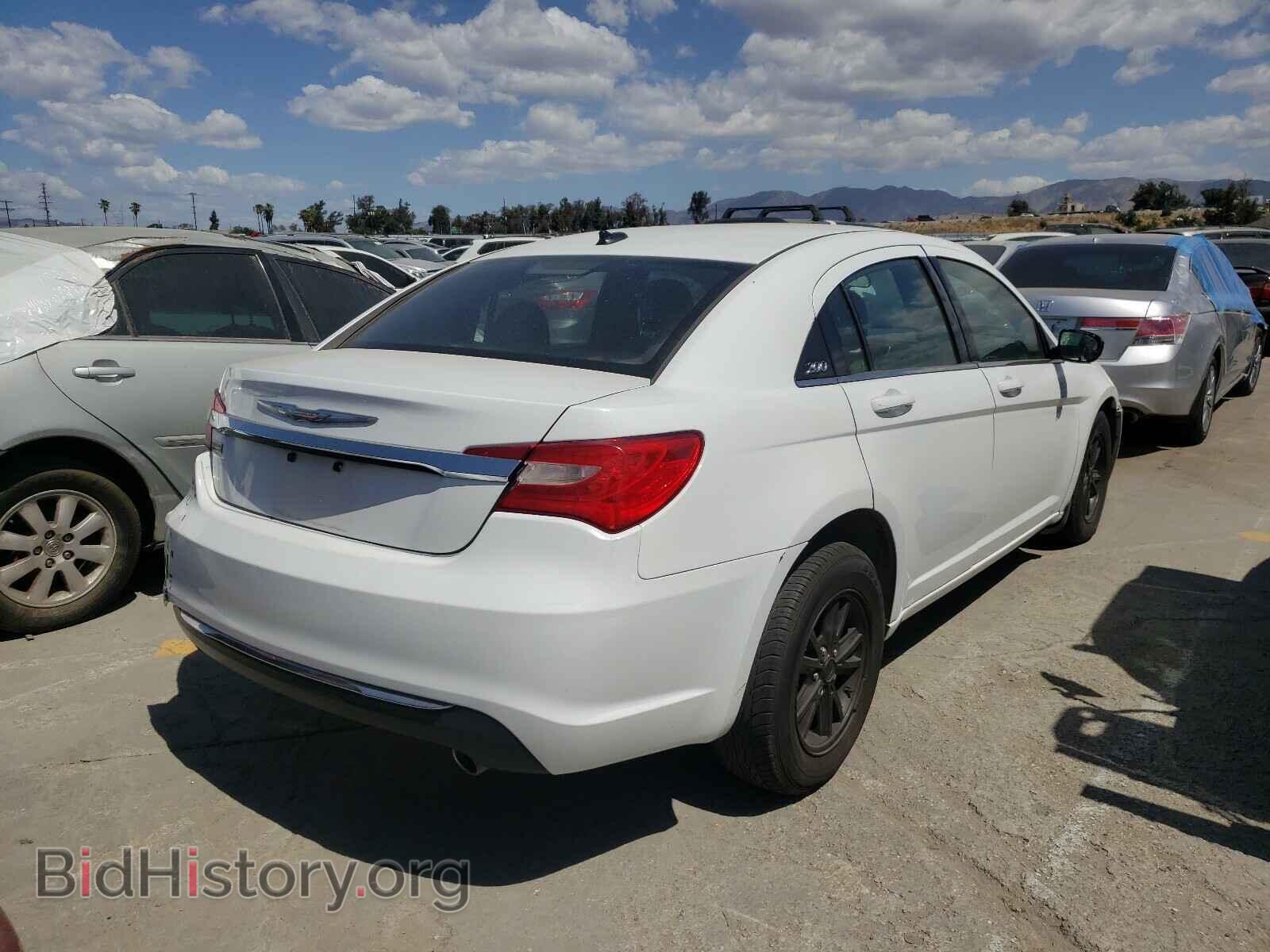 2013 CHRYSLER 200 - VIN: 1C3CCBBG4DN573460 - Фото 4