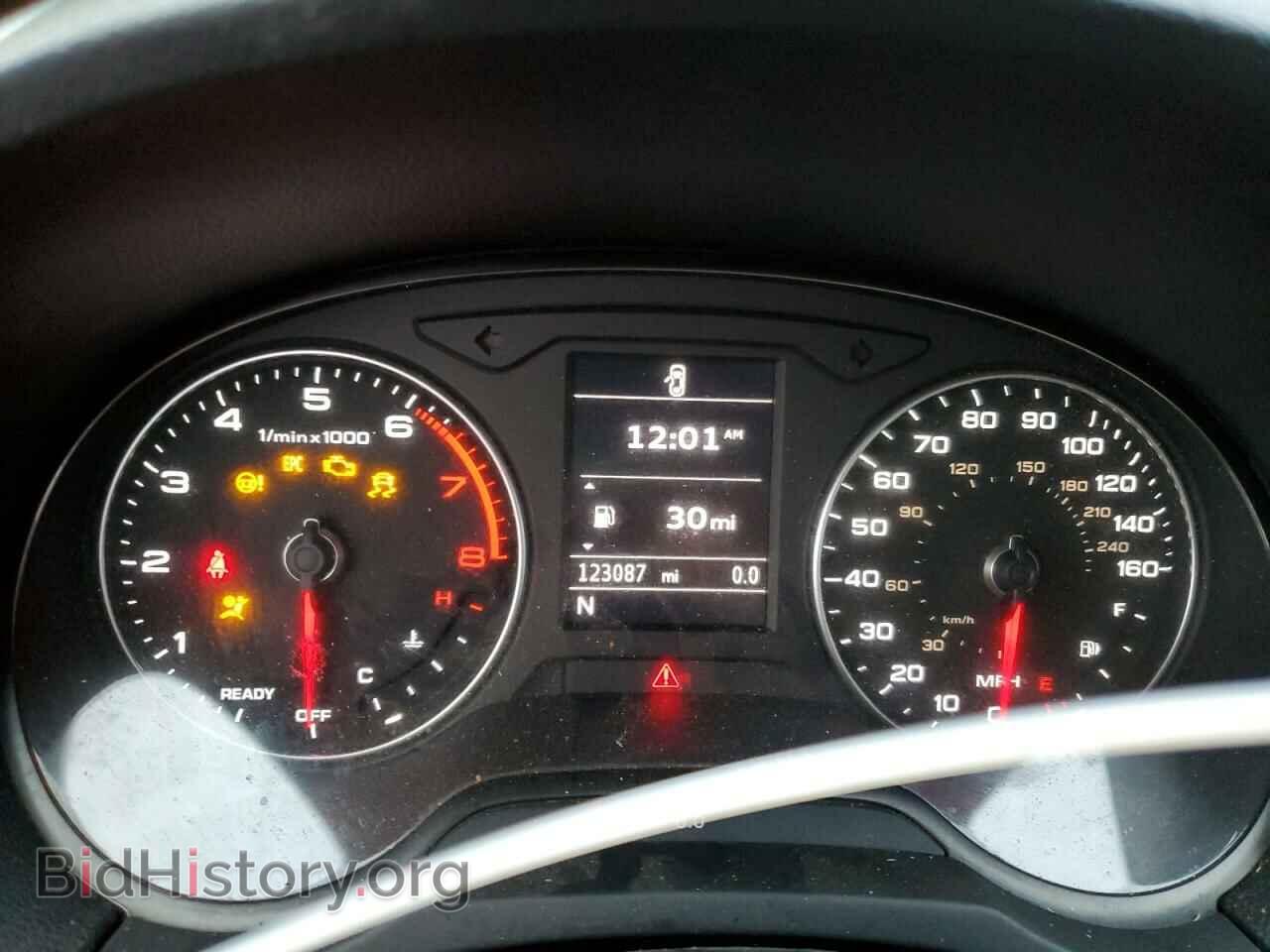 2018 AUDI A3 - VIN: WAUAUGFF0J1037393 - Фото 9