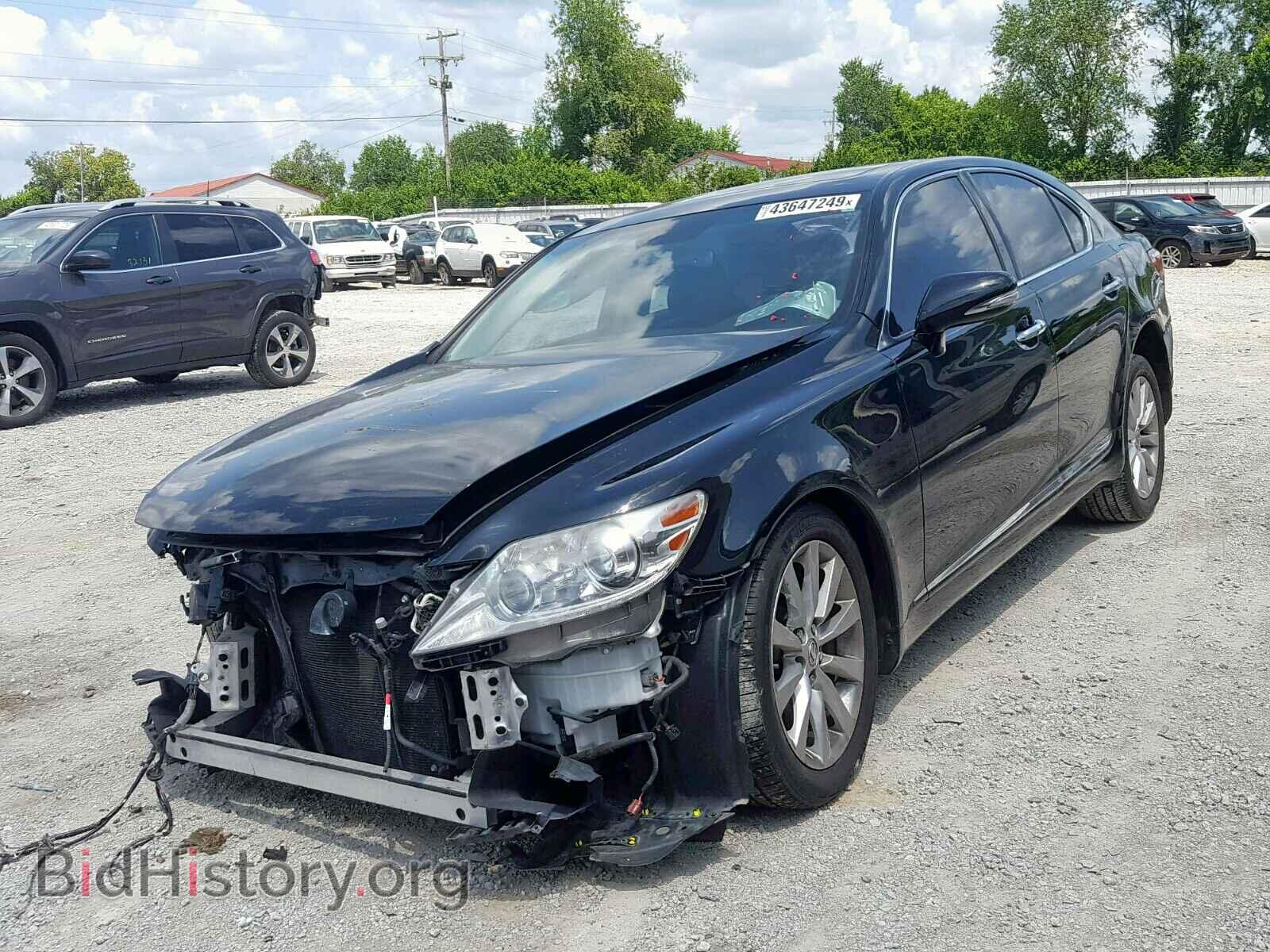 2012 LEXUS LS460 - VIN: JTHCL5EF3C5013247 - Photo 2