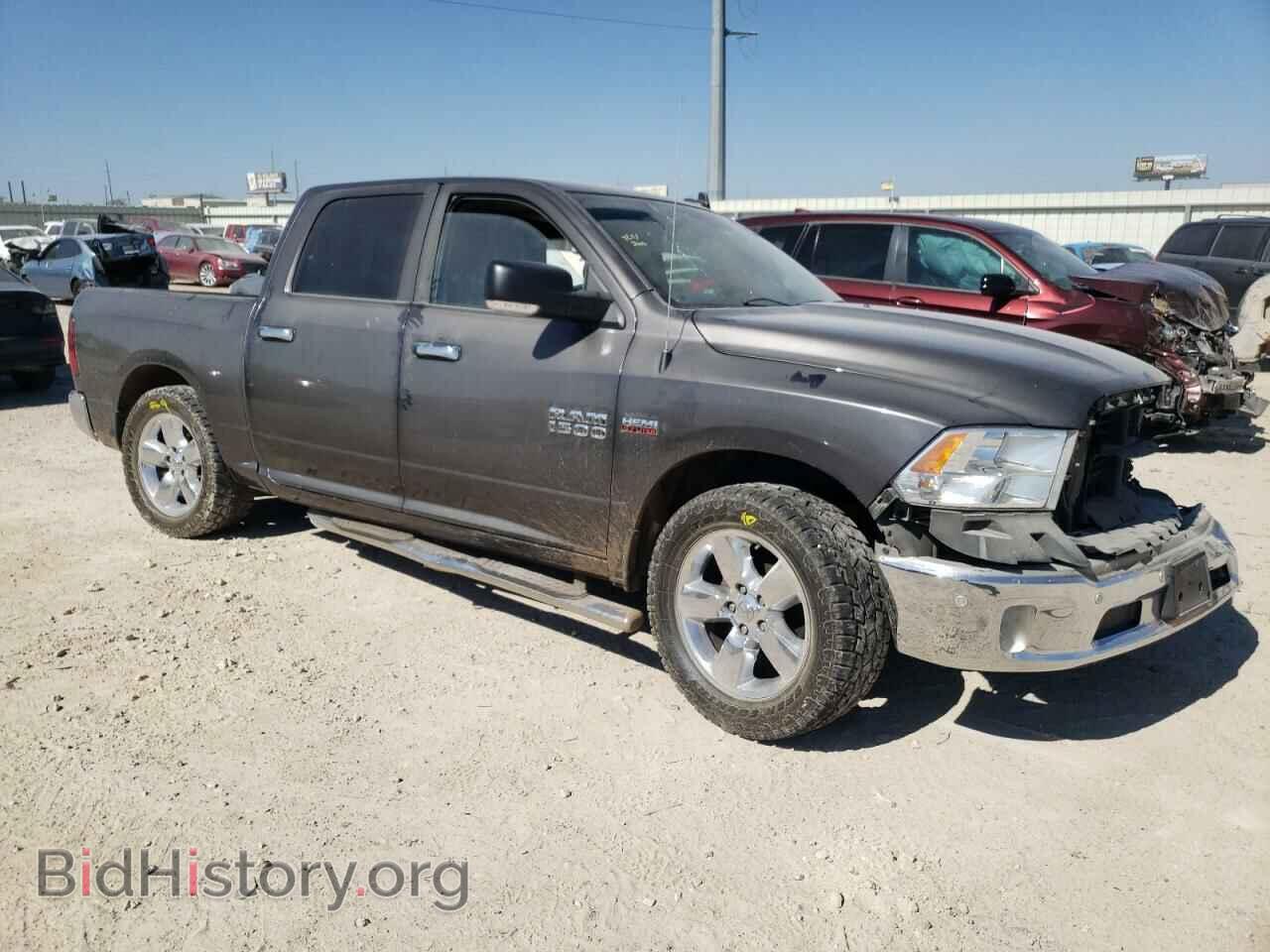 2017 RAM 1500 - VIN: 3C6RR6LT5HG721810 - Фото 4