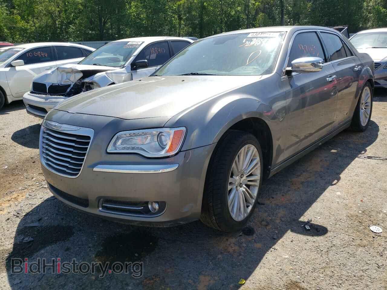 2011 CHRYSLER 300 - VIN: 2C3CA6CT1BH538924 - Photo 2