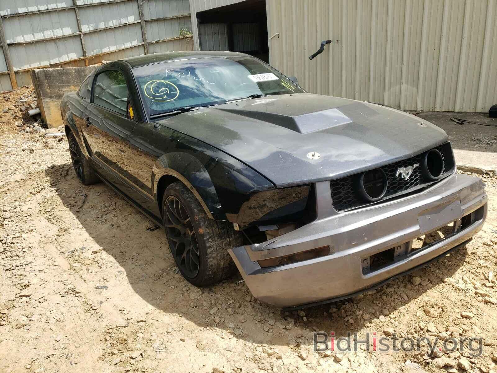 Photo 1ZVHT82H095138596 - FORD MUSTANG 2009