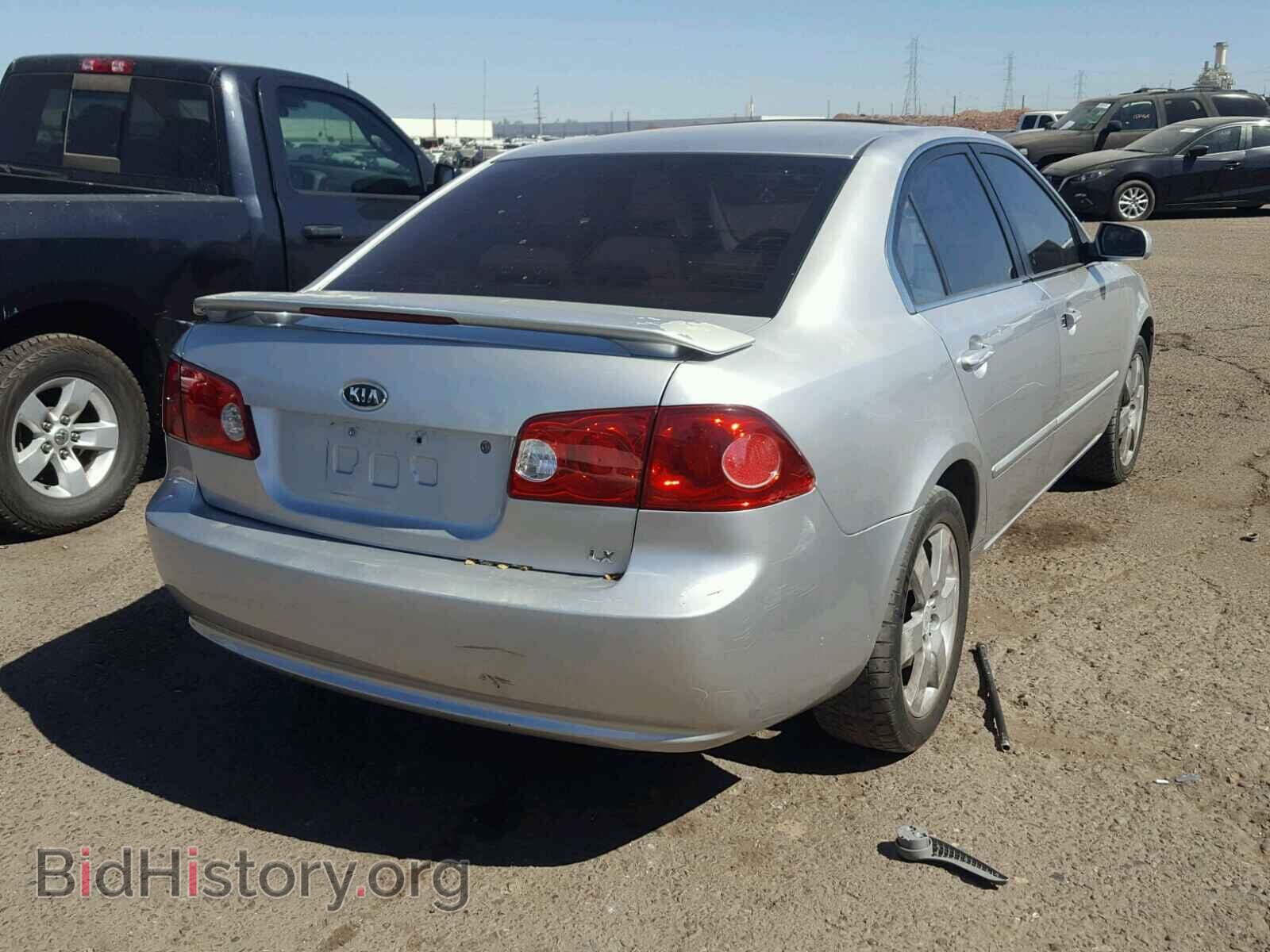 2007 KIA OPTIMA - VIN: KNAGE123475107639 - Фото 4