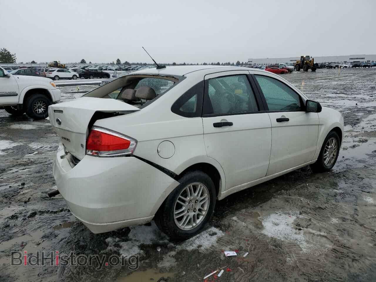 2010 FORD FOCUS - VIN: 1FAHP3FN7AW292673 - Фото 3