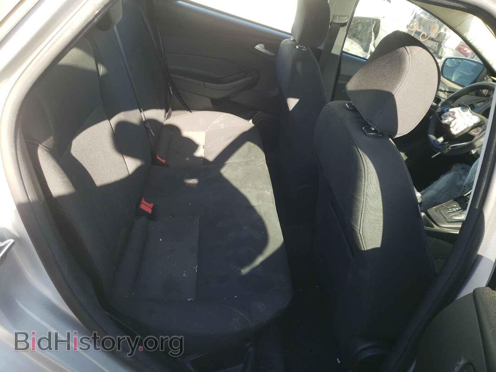 2017 FORD FOCUS - VIN: 1FADP3F22HL285596 - Photo 6
